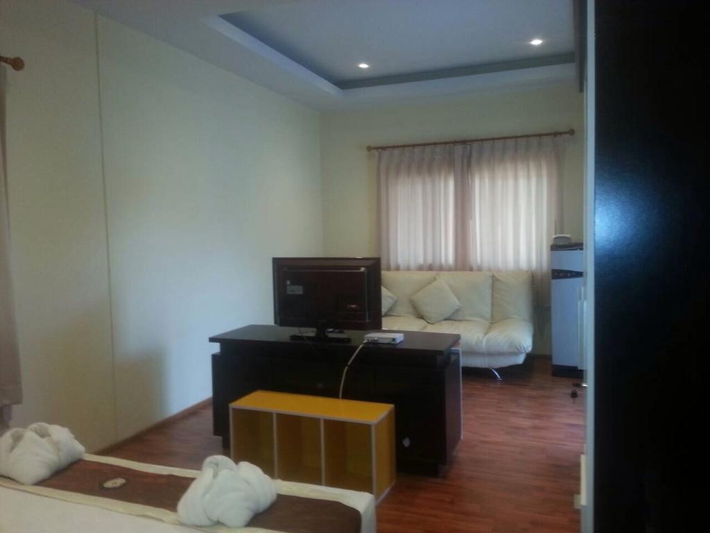 Khanom Garden Suite Стая снимка