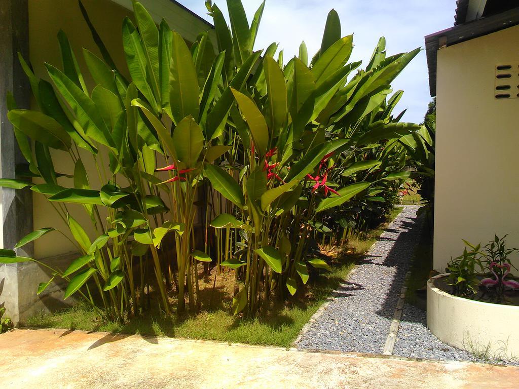 Khanom Garden Suite Екстериор снимка