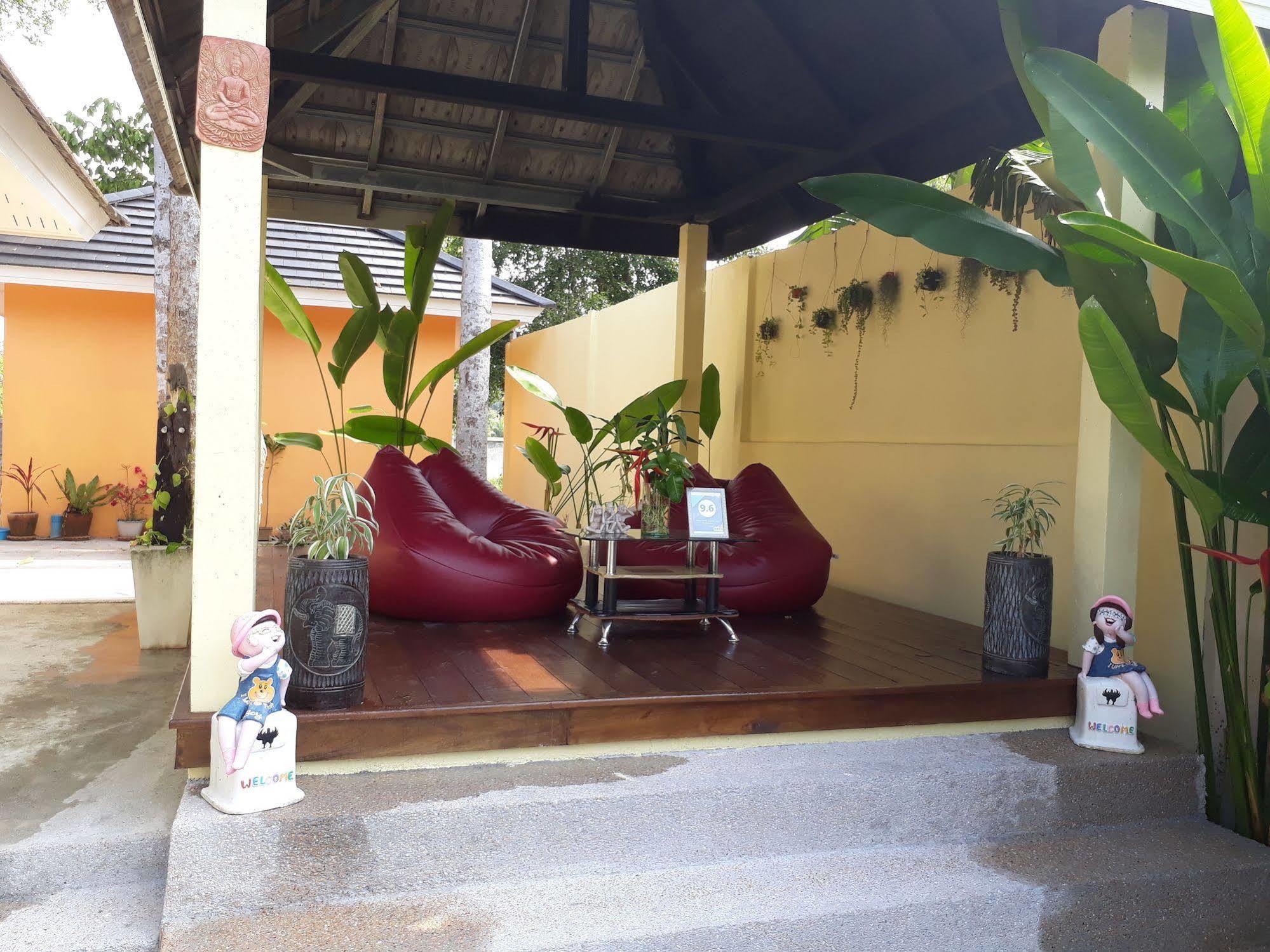 Khanom Garden Suite Екстериор снимка