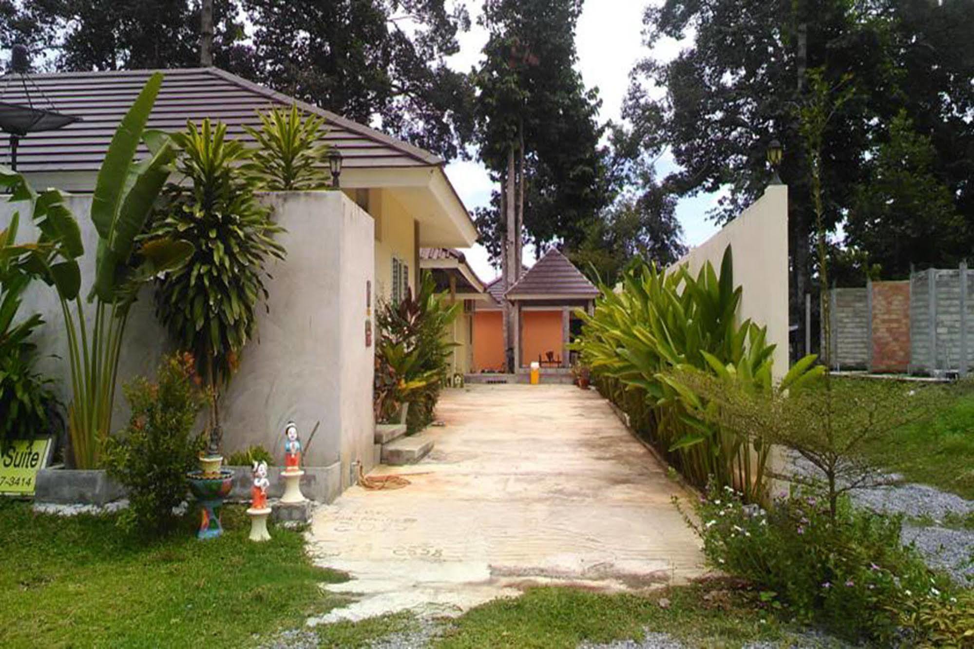 Khanom Garden Suite Екстериор снимка