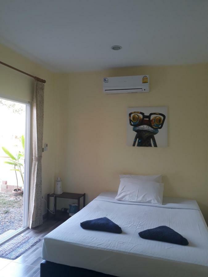 Khanom Garden Suite Екстериор снимка